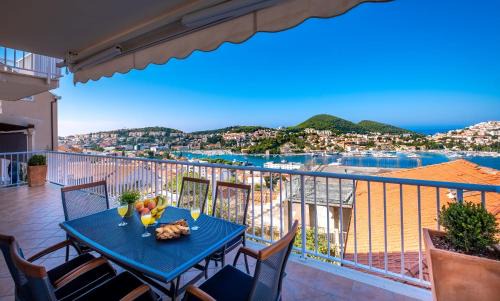 Gruz Casa | Villa Gaga