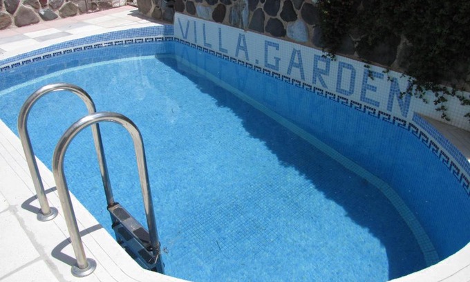 Fira Apartamento | Villa Garden