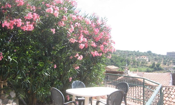 Cori Casa | Villa Garibaldi en Cori. Un hermoso pueblo de montaña en zona vinícola a media hora de Roma y la playa.