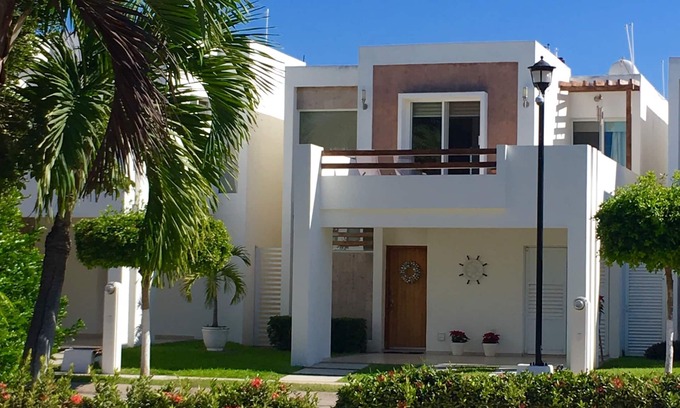 Marina Mazatlán Casa | Villa de playa. NOV ‘19 o ABRIL ‘20 disponibles para reserva. Al otro lado del océano.
