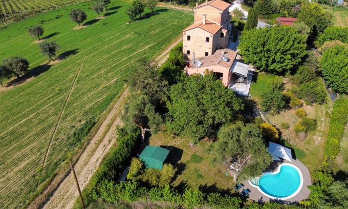 Ostra Villa | Villa Gelso: tu villa de lujo con piscina y sauna en la región de Las Marcas