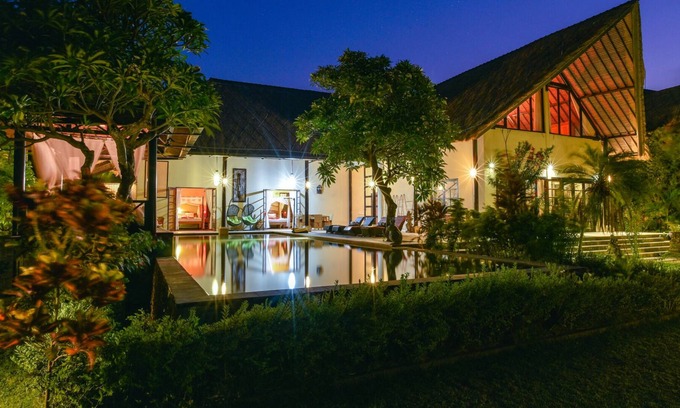 Temukus Villa | Villa Geluk - Villa privada de lujo frente al mar