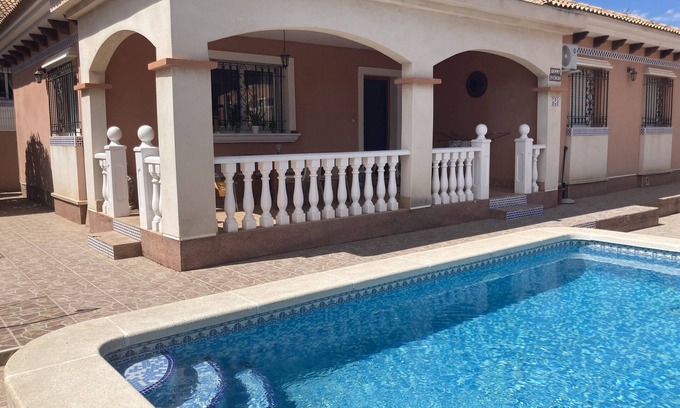 Los Montesinos Villa | Villa Gemini - Villa independiente con piscina privada y WIFI