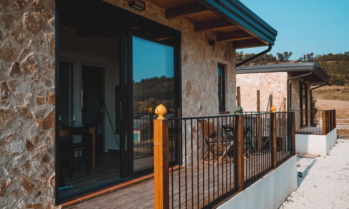 Enna Casa | VILLA GERACE- NATURE, RELAXATION AND WELL-BEING
