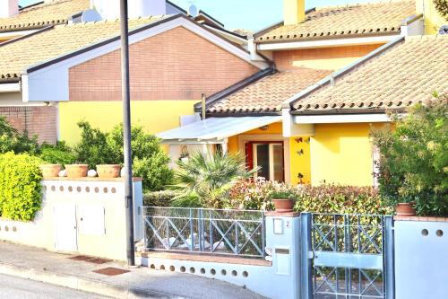 Porto Recanati Apartamento | Villa Gialla