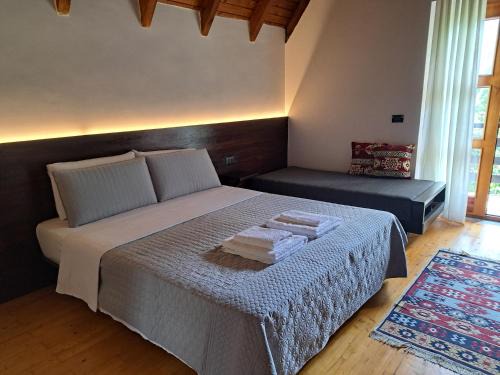Theth Cama Y Desayuno | Villa Gjeçaj Guesthouse and Restaurant