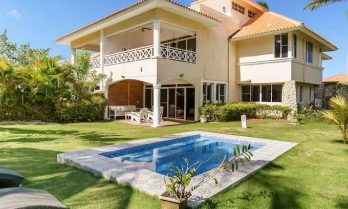 Bavaro Chalet De Esquí | VILLA 8 PERSONAS EN CAMPO GOLF Y A 5 MINITOS PLAYA