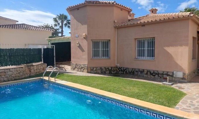 Molinell Chalet De Esquí | Villa GOLF & PLAYA II, en la playa de Oliva Nova