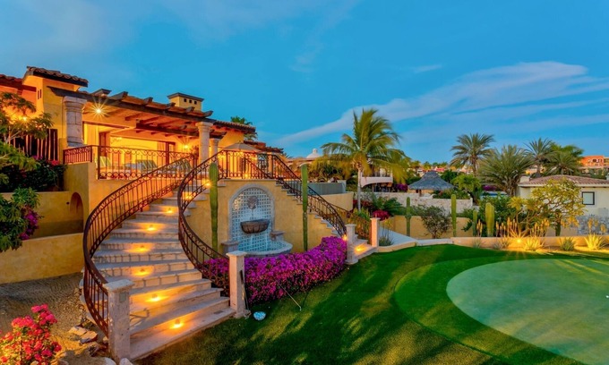 Los Cabos Villa | Villa Gracia 5 hab alquiler llave en mano con personal y servicios