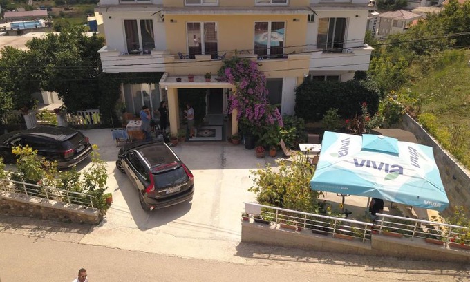 Gjerana Cama Y Desayuno | Villa Grafenberg