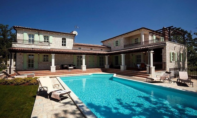 Barat Villa | Villa Green Estate with Pool