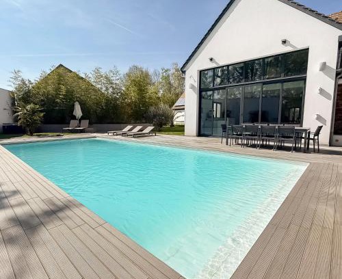 Pierre-Levee Villa | Villa haut de gamme avec Piscine, Bar et Cinéma