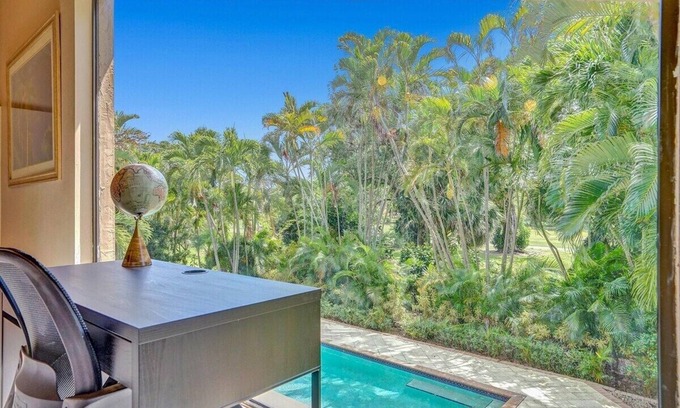 Survey Creek Villa | Spacious Villa Heated Pool. Golf Course, BBQ Games