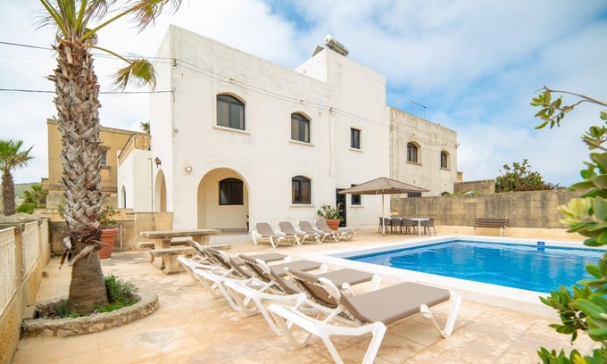 Ta' Għammar Casa | Villa Hgieri - Ghasri Holiday Home