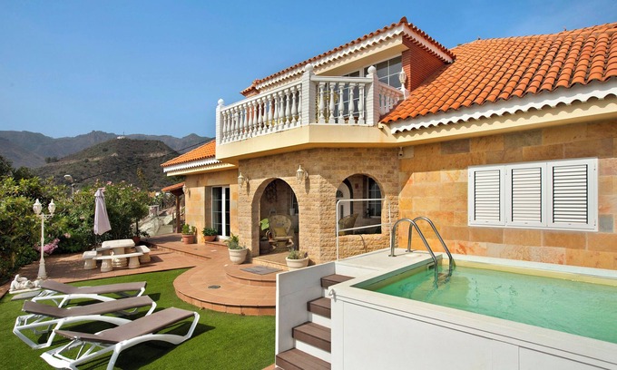 Valsequillo de Gran Canaria Villa | Villa Holiday Home Hemi con vista a la montaña, vista al mar, piscina, Wi-Fi, terrazas y jardín
