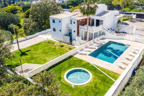 Porches Casa | Villa Horizon Grande - Stunning Luxury villa great location sleeps 16