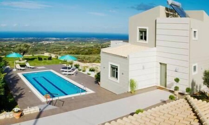 Skouloufia Villa | New, Modern Villa with Sea Views