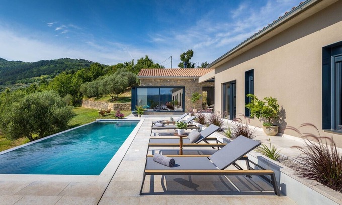 Oprtalj Villa | Villa Horto - Increíble villa con piscina privada y vista panorámica, en una de las regiones más bellas de Croacia