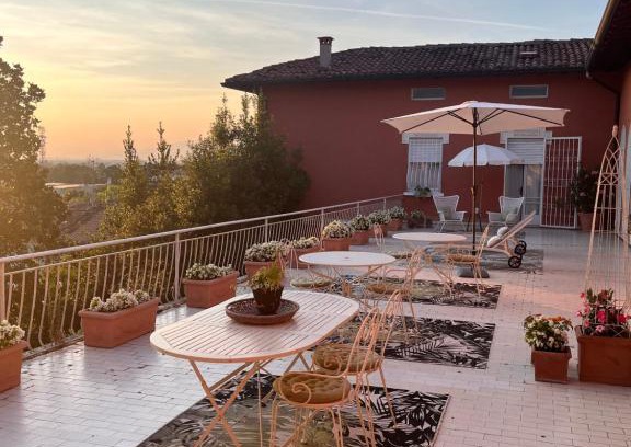 Montichiari Cama Y Desayuno | Villa House and Garden B&B