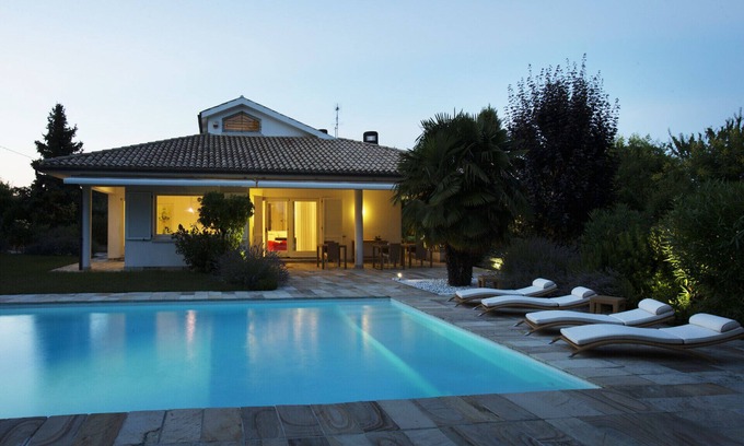 Camerano Apartamento | Villa Ibi - Camerano, wonderful villa with swimming pool in the Conero Park