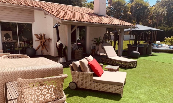 Benesse-Maremne Casa | Vrbo Property