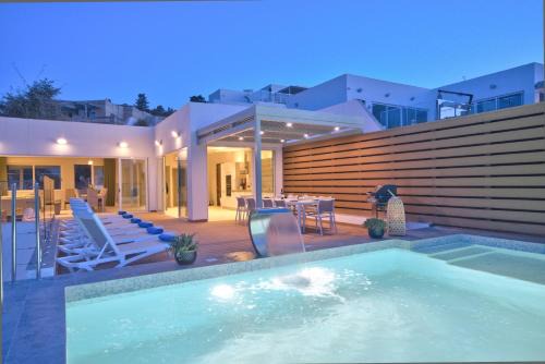 Santa Maria Estate Villa | Villa Ida - Indoor Heated Pool, Sauna, Games Room and Gym