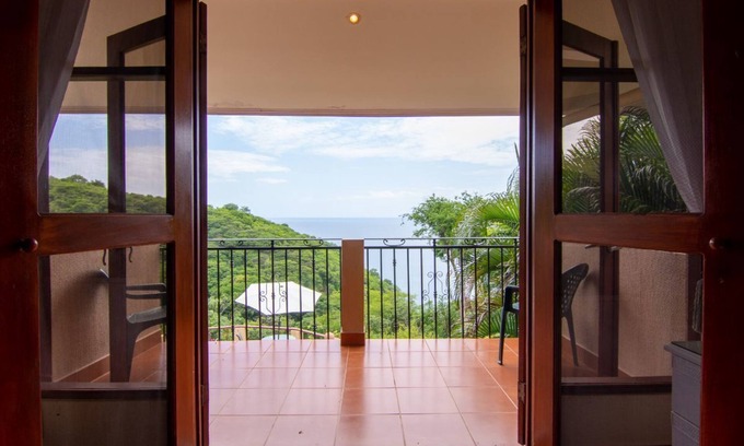 El Ocotal Villa | Villa in absolute tranquility with beach 3 swimming pools and onsite restaurant