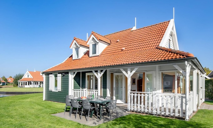 Bruinisse Villa | Villa en Aquadelta con Terraza Jardín