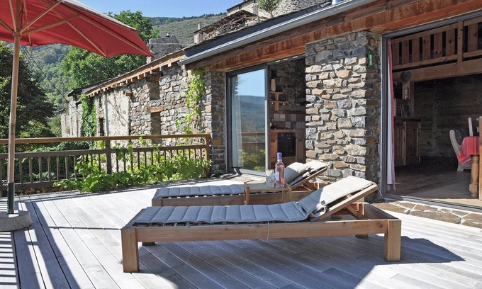 Ayguatebia-Talau Casa | Villa en Ayguatébia-Talau con Jardín y BBQ