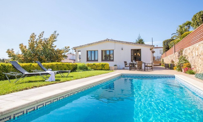 Blanes Villa | Villa en Blanes con piscina y vistas al mar