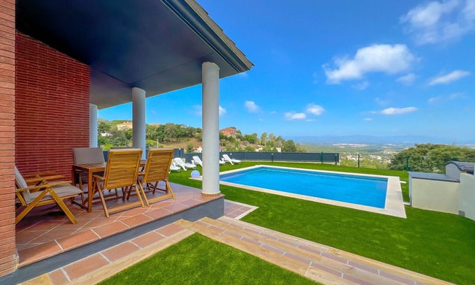 Mont Barbat Apartamento | Villa en Costa Brava con Piscina Privada