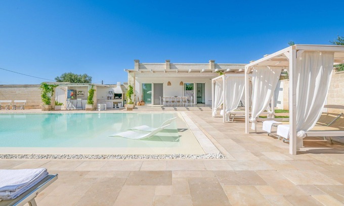 Carovigno Villa | Villa en Carovigno con 6 habitaciones, capacidad 12
