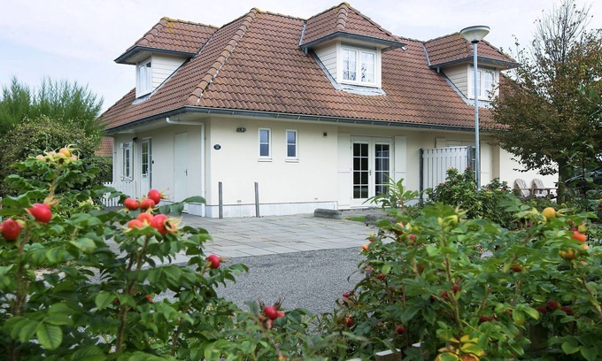 Domburg Villa | Villa reformada cerca del mar en Domburg