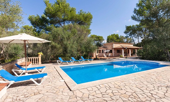 Lloret de Vistalegre Villa | Villa en Lloret de 3 habitaciones, Wifi, piscina privada y Bbq a 30 minutos del mar.Sa Rota de Can Blanc