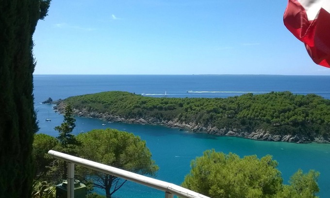 Campo nell'Elba Casa | Fetovaia Villa con vistas al mar, a 200 metros de la playa, parque