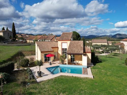 Prades-sur-Vernazobre Casa | Villa in France with Private Pool & Garden