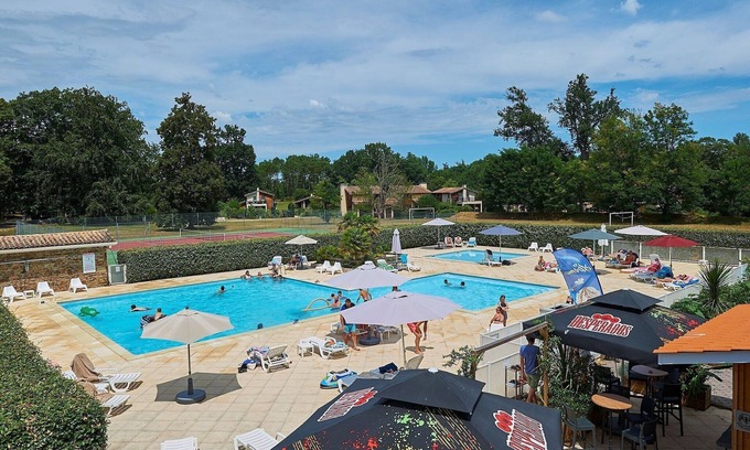 Salles Villa | Villa en Francia con Jardín y Barbacoa