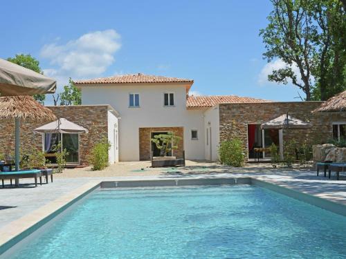 Montauroux Villa | Villa in Montauroux with Pool & Near Forest