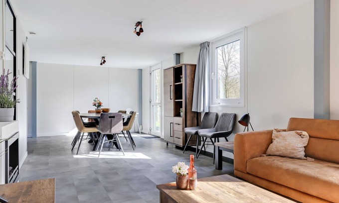 Noordwolde Casa | Villa in nature with hot tub and infrared sauna