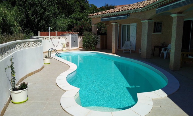 Peret Casa | Villa in Peret 34800 a village near Clermont Le Herault, Pezenas, Bezier Airport