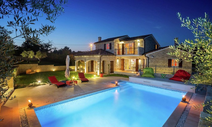 Banki Villa | Ideal villa en Baderna con piscina privada