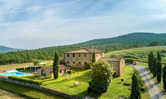 Rapale Villa | Villa en Rapale con 9 habitaciones, capacidad 20