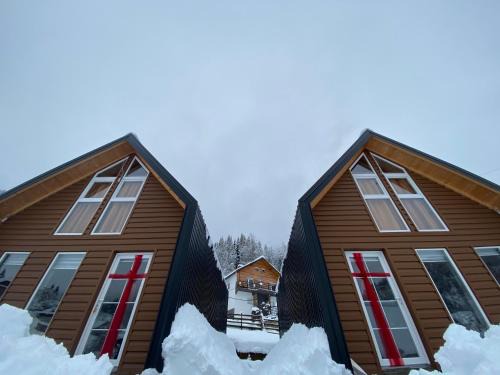Kosovo Chalet De Esquí | Villa in Rugove, Kosovo