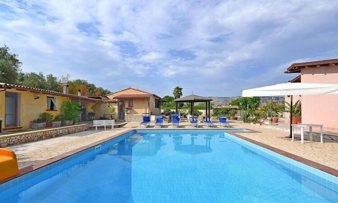 Solarino Casa | Villa en Sicilia con piscina privada y jardín