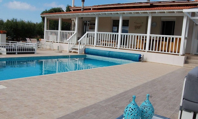 Milatos Villa | Villa en Sisi cerca de Playa y Olivos