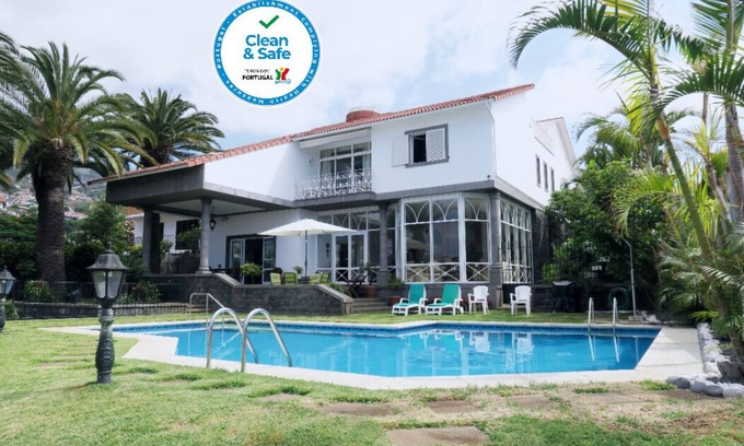 Santa Luzia Villa | Villa en el centro de Funchal con piscina y jardín.