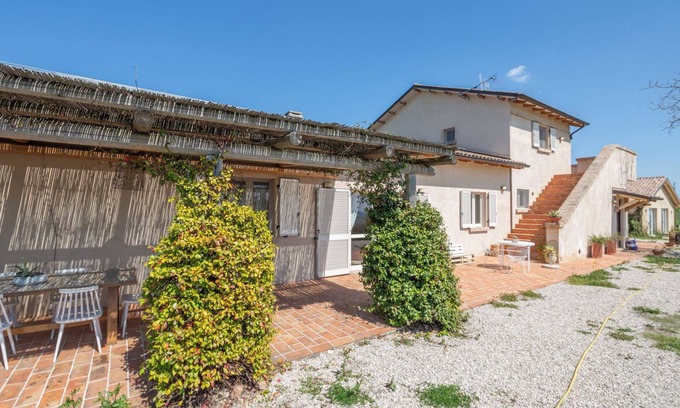 Castilenti Villa | villa en el campo entre viñedos y olivares orgánicos