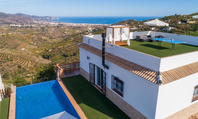 Torrox Villa | Villa Infinity by Solset