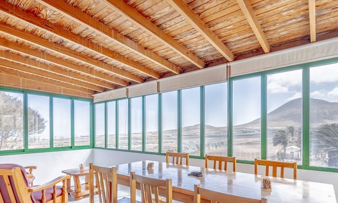 San Bartolome Casa | Villa Inuco Experience (Alpha)