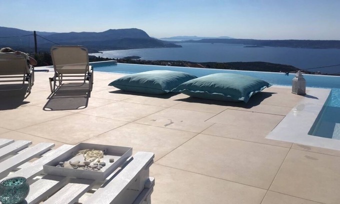 Kokkinon Khorion Casa | Villa Iris Avec vue Magnifique et une Superbe Piscine